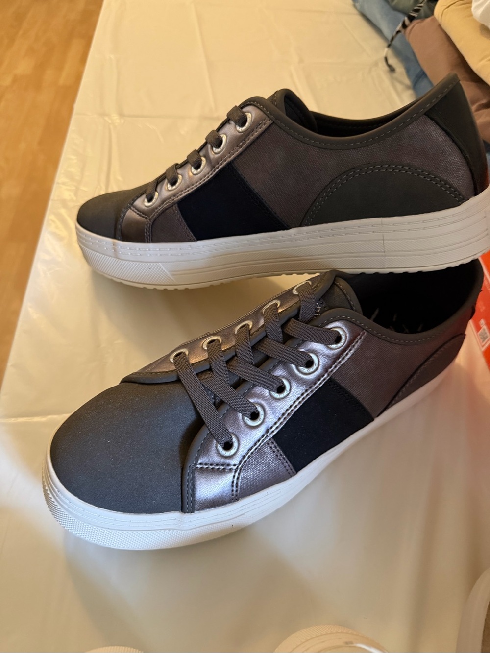 Women’s Blowfish Malibu Slip On Sneakers NWOT
